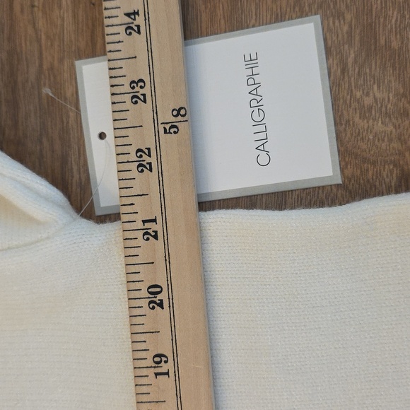 Calligraphie Dachshund Dog Intarsia Knit Crew Neck Sweater Cream Brown Medium - Picture 13 of 17